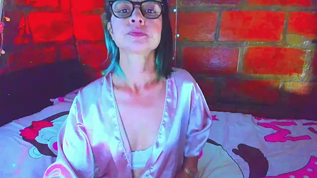 BrianaGarner webcam