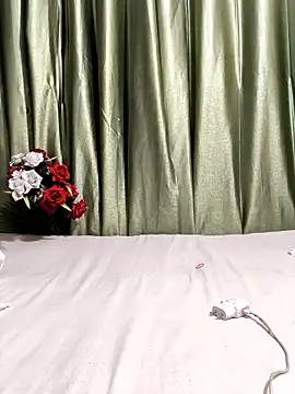 Shalu_G webcam