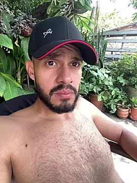 Elferjuan1310 webcam