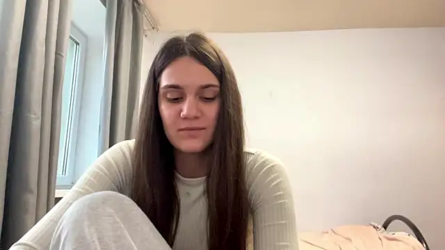 MaryRaven webcam