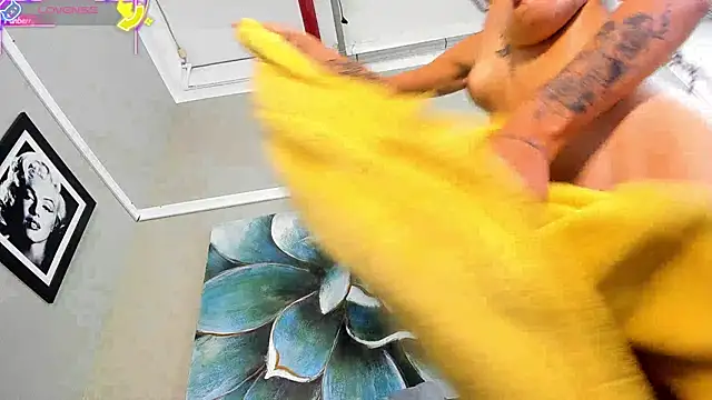 TattoedLexi_ webcam