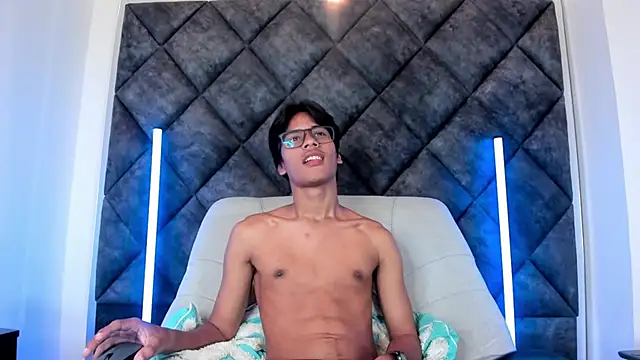 liamkron - LiamKron's free webcam - UK Sex Cams