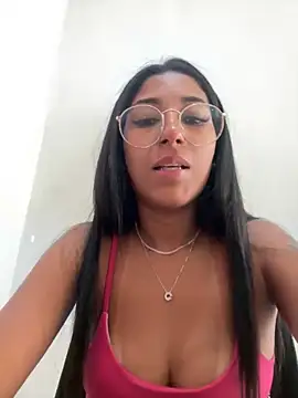julia_hoot webcam