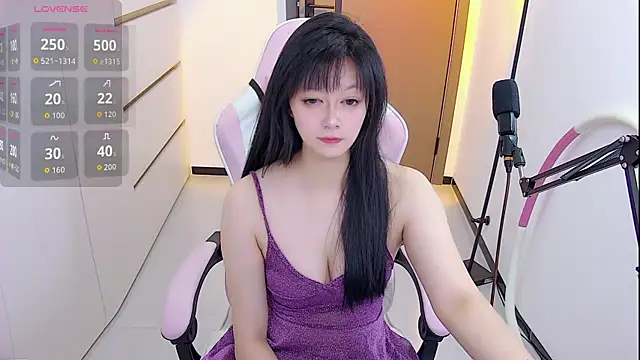 Fioriy66 webcam
