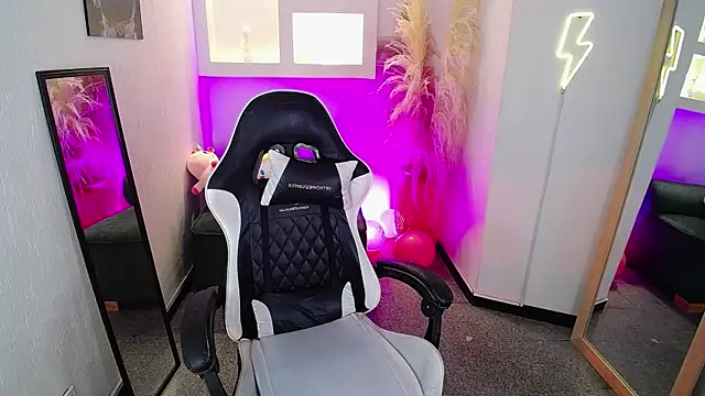 melodyy_as webcam