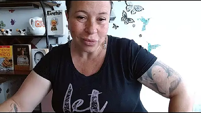 LauraMallioni webcam