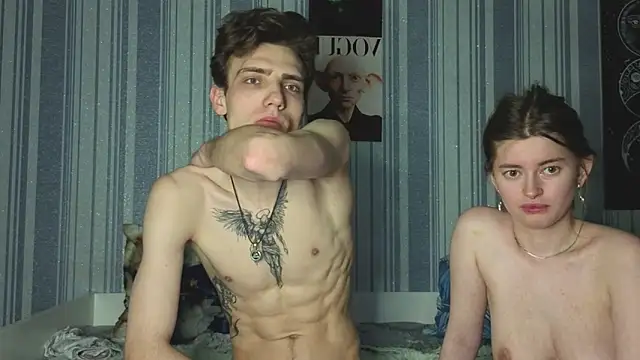 EmiliaCouple webcam