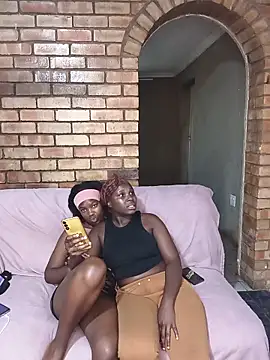 ladyD001 webcam