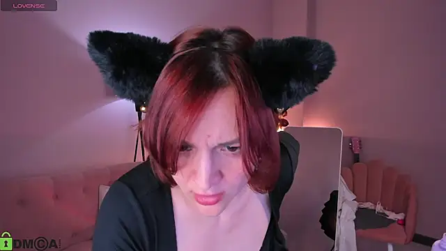 t-rinni - T-Rinni's free webcam - UK Sex Cams