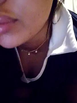 Sexlove1xo webcam