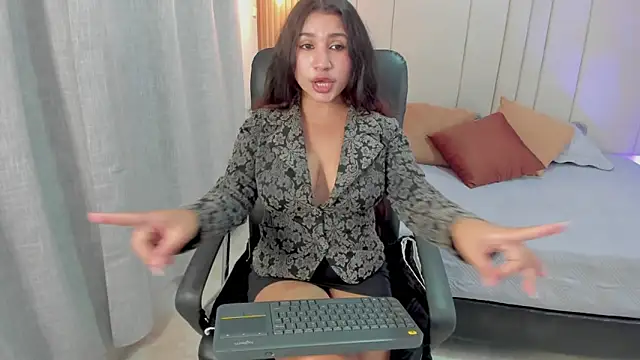 Victoria_Rosee webcam