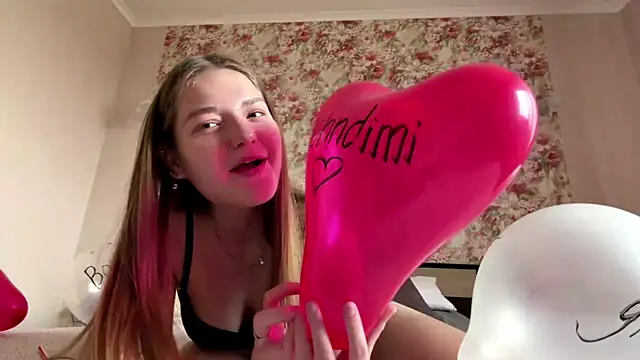 Milayouknow webcam