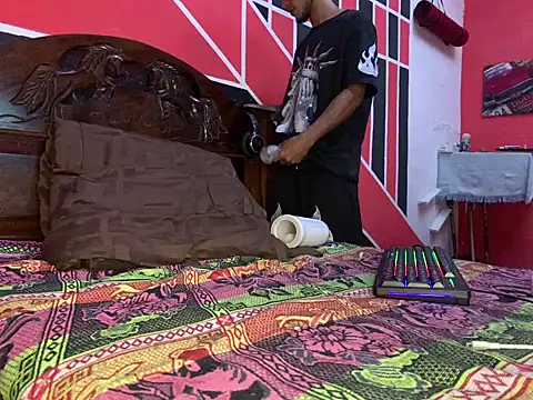tanned_boy webcam
