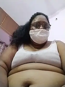 Pushpavathi_78 webcam