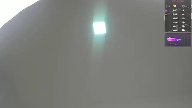 ariana_nix webcam