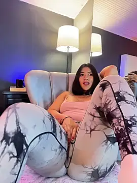 BellaFernandez__ webcam