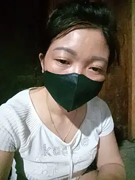 Bling-pusy webcam