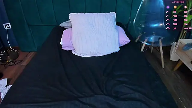 Alicecoule_ webcam