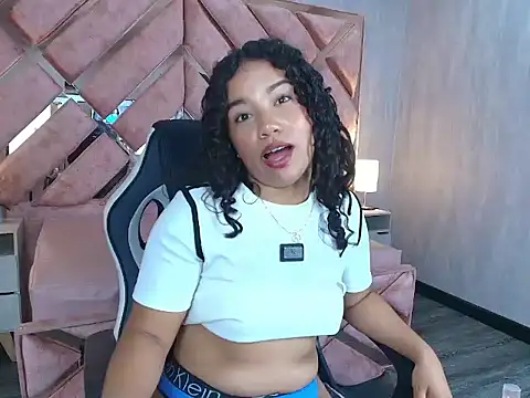 TamaraaHoney webcam