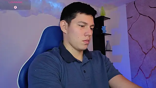 jamescr_ (M twink) - Take my hard cock out the zipper