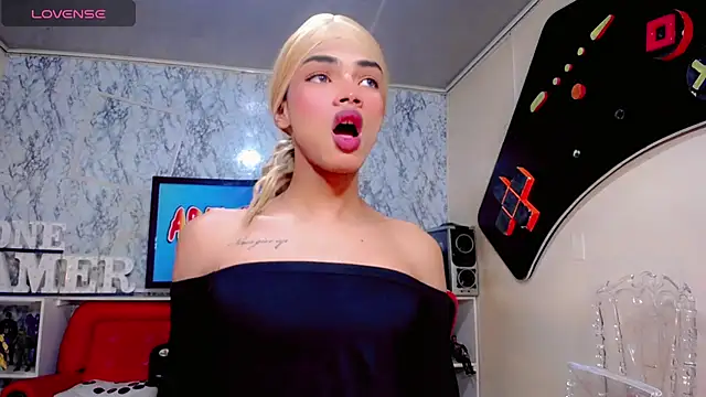 Karol_Vanessa__ webcam