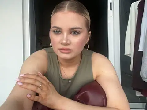 kirtova_ webcam