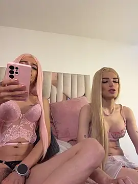 doll_emberr webcam