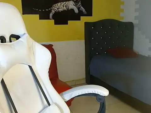 naomis_36 webcam