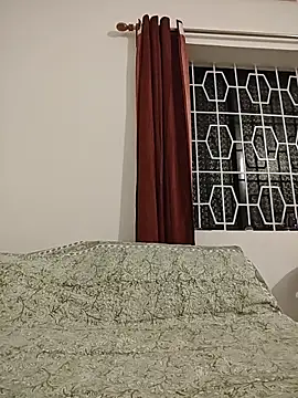 NakedMILFx webcam