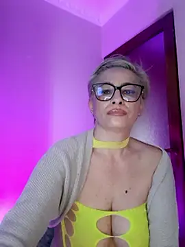 LunaBlaise webcam
