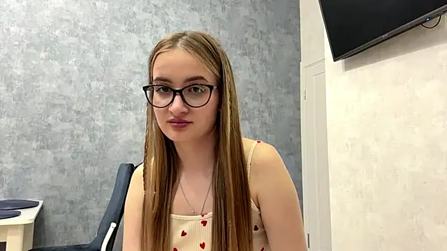CherryMayss webcam