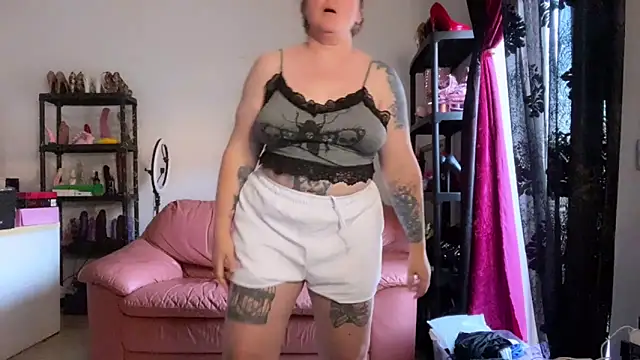 kisicaxx webcam