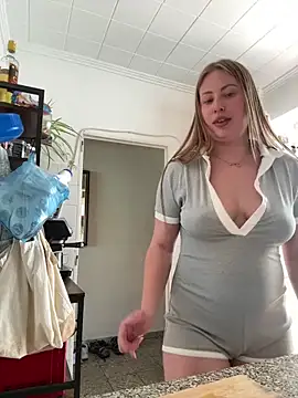AlisaWhite webcam