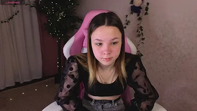 Lori_Bllossom live sex cam