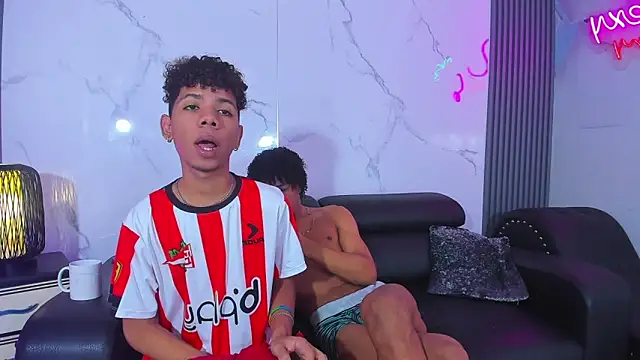 Spicy_guys webcam