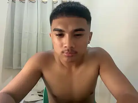 pinoyAdrianneXXX webcam