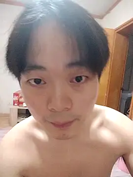 Auroraghost00 webcam