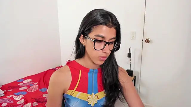 Mazikeen__18 webcam