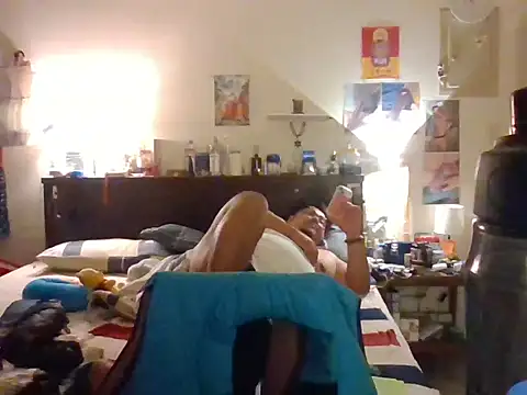 ilove90123 - Ilove90123's free webcam - UK Sex Cams