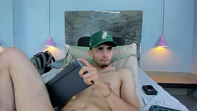 James-06 webcam
