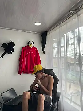 Jackdaniel001_ webcam