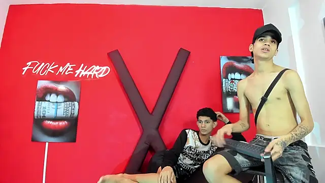 twinks_boysx - TWINKS_BOYSX's free webcam - UK Sex Cams