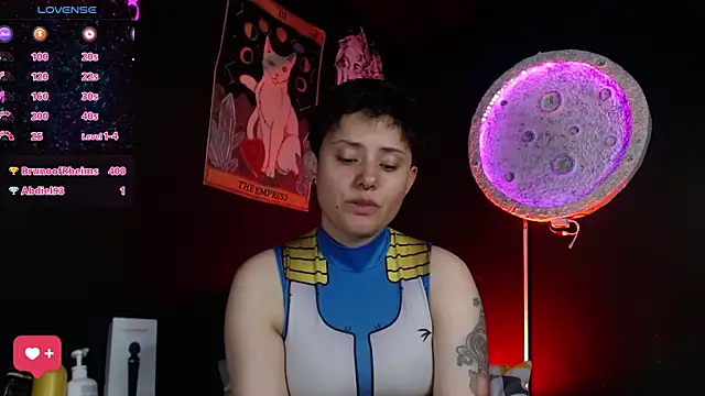 girl_intense444 webcam