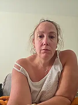 Wisie_Cutie webcam