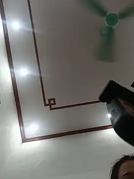 MinhChauXXX19 webcam