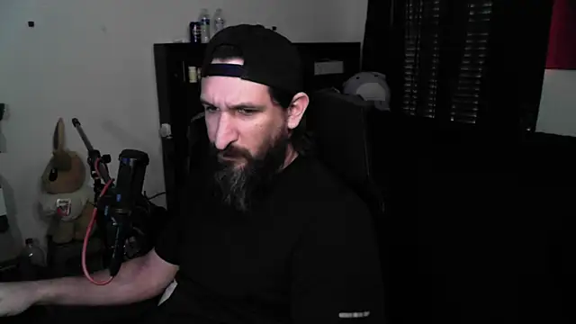 DevilPup75_ webcam