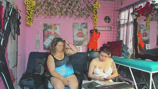 lesbiancuple webcam