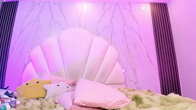 AliiceWonderland_ webcam