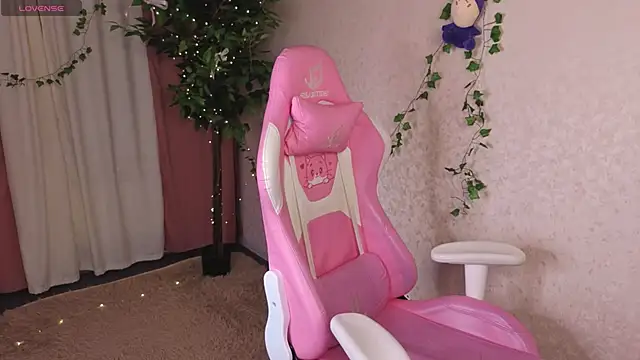 Lori_Bllossom webcam