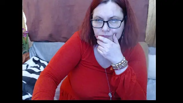PlayfullMature webcam